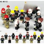 Panenky z plastu s tématem hasiči 