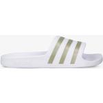 Dámské Sportovní pantofle adidas Adilette v bílé barvě 