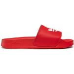 Pánské Sportovní pantofle adidas v červené barvě ve slevě na léto 