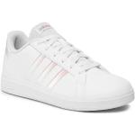 Dívčí  Tenisová obuv adidas Court v bílé barvě ze syntetiky 