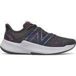 Dámské Běžecké boty New Balance FuelCell v černé barvě 
