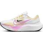 Dámské Běžecké boty Nike Zoom Fly v bílé barvě ve velikosti 38,5 