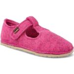 Dívčí Barefoot boty Froddo v růžové barvě z gumy s Vibram podrážkou ve velikosti 26 izolované 
