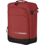 Plátěné batohy Travelite Kick Off v červené barvě z látky s polstrovanými popruhy 