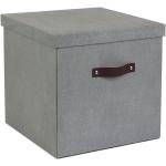 Úložné boxy v šedé barvě v elegantním stylu ze dřeva 