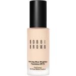 Make-up BOBBI BROWN v hnědé barvě o objemu 30 ml se středním krytím s dobou trvání dlouhotrvající matný look SPF 15 
