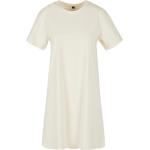 Dámské Tričkové šaty Build Your Brand v pískové barvě z bavlny ve velikosti XXL s krátkým rukávem s kulatým výstřihem plus size 