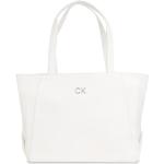 Dámské Designer Shopper Calvin Klein CK v bílé barvě z koženky veganské ve slevě 