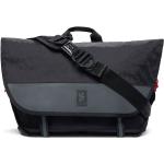Pánské Messenger tašky přes rameno Chrome v černé barvě z kepru s kapsou na notebook ve slevě 