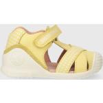 Dívčí Kožené pantofle Biomecanics v žluté barvě z kůže ve velikosti 24 na suchý zip protiskluzové na léto 