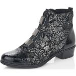 Dámské Kožené kotníkové boty Rieker v černé barvě v lakovaném stylu s květinovým vzorem z kůže ve velikosti 42 ve slevě na zimu 