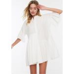 Dámské Letní šaty Trendyol v bílé barvě z bavlny ve velikosti 10 XL s krátkým rukávem mini ve slevě 