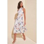 Dámské Letní šaty Trendyol ve smetanové barvě s květinovým vzorem z polyesteru ve velikosti 10 XL s volány ve slevě 