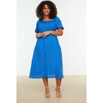Dámské Denní šaty Trendyol v modré barvě s puntíkovaným vzorem z viskózy ve velikosti XL ve slevě 