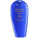 Pánské Opalovací krémy Shiseido o objemu 300 ml na vrásky s texturou mléka SPF 50 