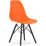 Jídelní židle v oranžové barvě ze dřeva s nohami 