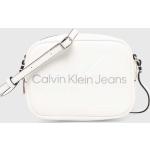Dámské Designer Luxusní kabelky Calvin Klein Jeans v bílé barvě z polyuretanu 