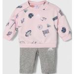 Dětské teplákové soupravy Kojenecké v růžové barvě z bavlny ve velikosti 68 od značky adidas z obchodu Answear.cz 
