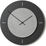 Nástěnné hodiny v šedé barvě z kovu 