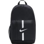 Dámské Sportovní batohy Nike Academy v černé barvě z polyesteru s polstrovanými zády o objemu 22 l ve slevě 