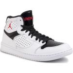 Dámské Boty Nike Jordan v bílé barvě z kůže ve velikosti 42 ve slevě 