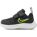 Chlapecké Sportovní tenisky Nike Star Runner 3 v šedé barvě ve slevě 