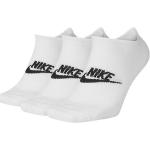 Oblečení Nike Essentials v bílé barvě ve velikosti L 