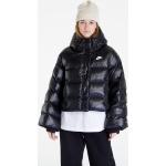 Dámské Zimní bundy s kapucí Nike Sportswear v černé barvě ve velikosti XS 