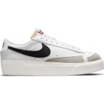 Dámské Tenisky na platformě Nike Blazer Low v bílé barvě ve velikosti 42,5 ve slevě 