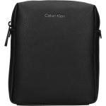 Pánské Designer Kožené tašky přes rameno Calvin Klein v černé barvě z koženky ve slevě 