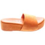 Dámské Pantofle Tamaris v oranžové barvě ve velikosti 37 ve slevě 