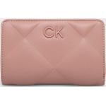 Dámské Designer Luxusní peněženky Calvin Klein v růžové barvě z polyuretanu s blokováním RFID ve slevě 