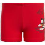 Dětské plavky adidas Disney v červené barvě ve velikosti 10 let s motivem Mickey Mouse a přátelé Mickey Mouse s motivem myš ve slevě 