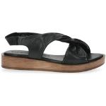 Dámské Vycházkové sandály Caprice v černé barvě ve velikosti 37 ve slevě na léto 