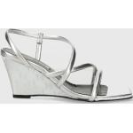 Dámské Sandály na klínku Karl Lagerfeld ve stříbrné barvě ve velikosti 41 na léto 