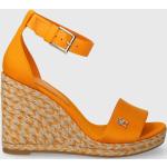 Dámské Sandály na klínku Tommy Hilfiger v oranžové barvě z kůže ve velikosti 41 na léto 