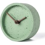 Nástěnné hodiny v zelené barvě z ořechu k Valentýnu 