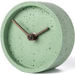 Nástěnné hodiny v zelené barvě z ořechu k Valentýnu 