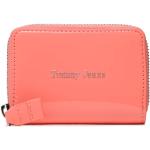 Dámské Kožené peněženky Tommy Hilfiger v korálově červené barvě z koženky veganské ve slevě 