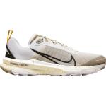 Pánské Krosové běžecké boty Nike v bílé barvě ve velikosti 44,5 prodyšné ve slevě 