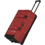 Textilní kufry Travelite Kick Off v červené barvě o objemu 65 l 