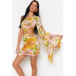 Dámské Plážové šaty Trendyol v hořčicové barvě s květinovým vzorem z viskózy ve slevě 