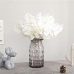 Vázy v bílé barvě o velikosti 47 cm 