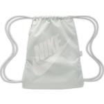 Sportovní vaky Nike Heritage v bílé barvě ve slevě 