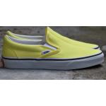 Dámské Slip on tenisky Vans Classic Slip-On v neonově žluté barvě v skater stylu ve velikosti 42 bez zapínání ve slevě 