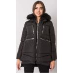 Dámské Zimní bundy s kapucí FashionHunters v hnědé barvě z polyesteru ve velikosti S s kožešinovým límcem ve slevě 