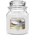 Yankee Candle Baby Powder vonná svíčka classic střední Svíčka 411 g